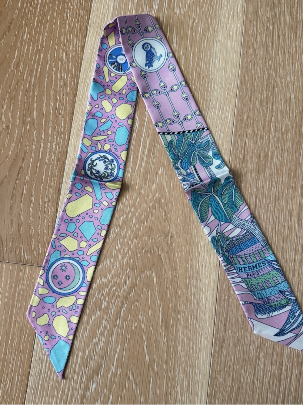 NWOT Hermes 100% silk twilly scarf la danse des amazones pink purple blue